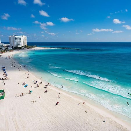 2 Story Oceanfront Penthouses On Cancun Beach! ภายนอก รูปภาพ