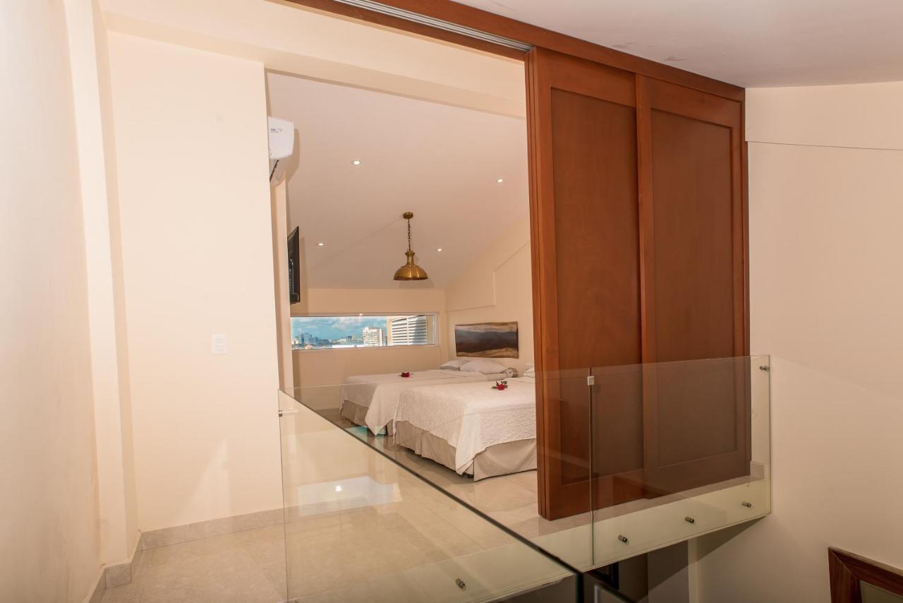 2 Story Oceanfront Penthouses On Cancun Beach! ภายนอก รูปภาพ