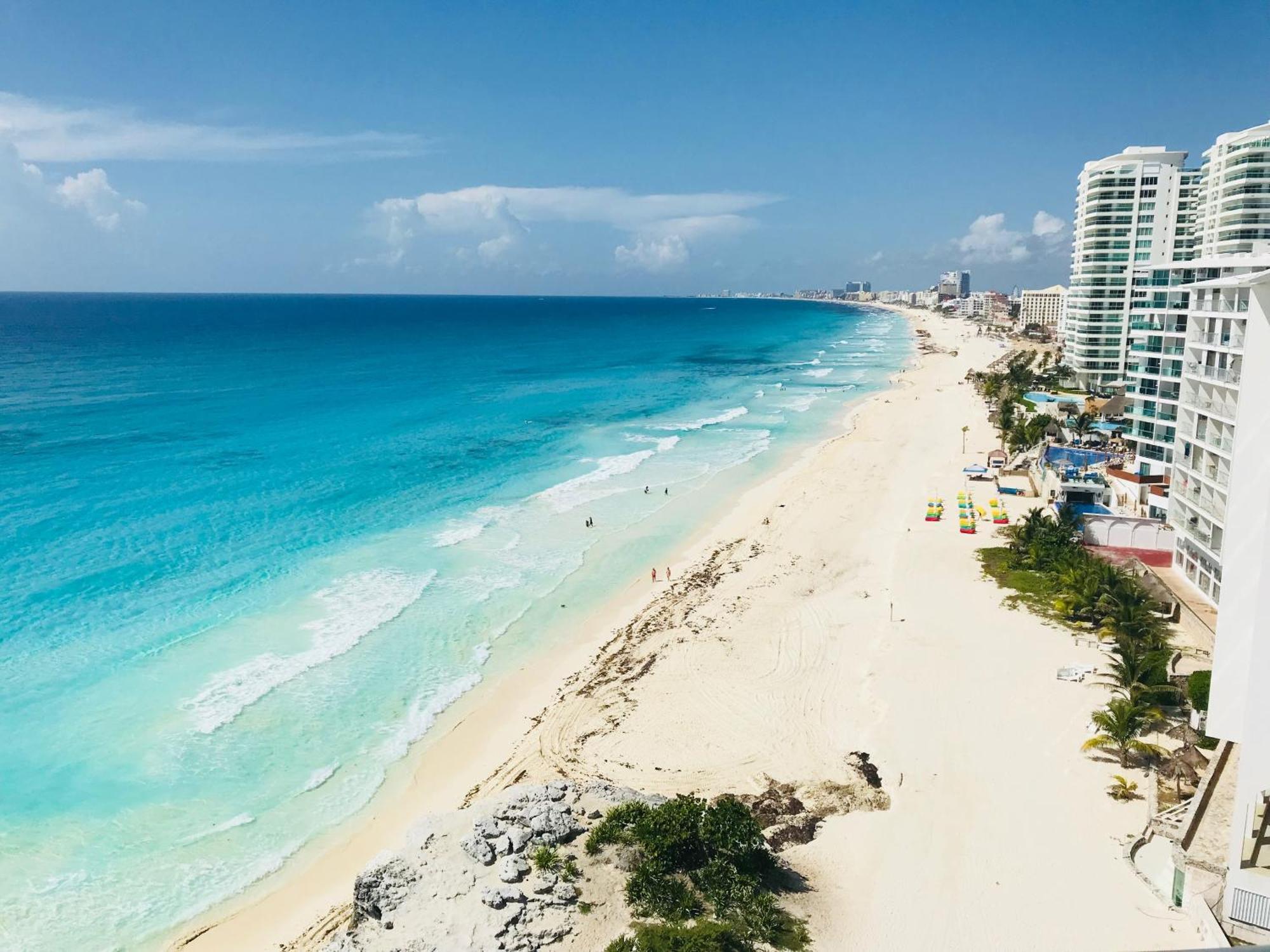 2 Story Oceanfront Penthouses On Cancun Beach! ภายนอก รูปภาพ