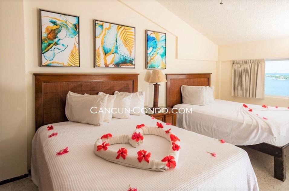 2 Story Oceanfront Penthouses On Cancun Beach! ภายนอก รูปภาพ
