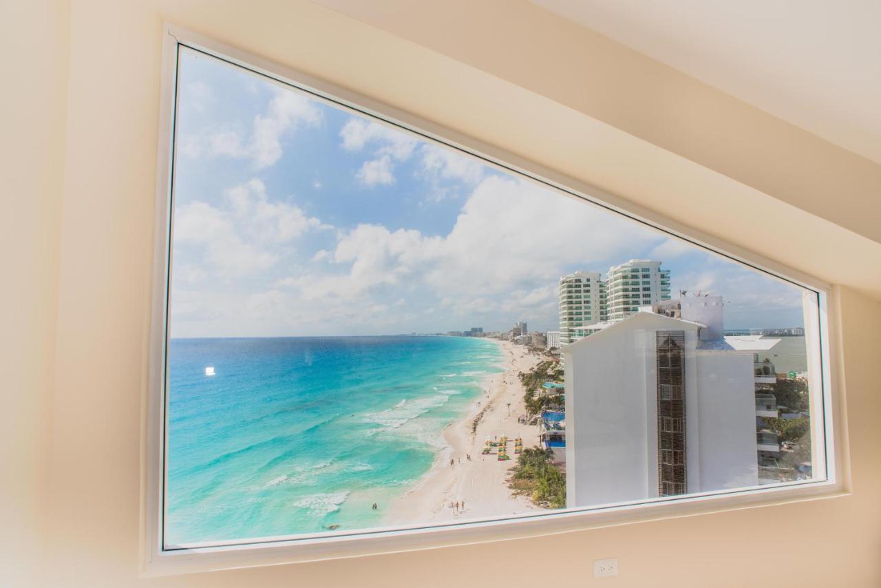 2 Story Oceanfront Penthouses On Cancun Beach! ภายนอก รูปภาพ