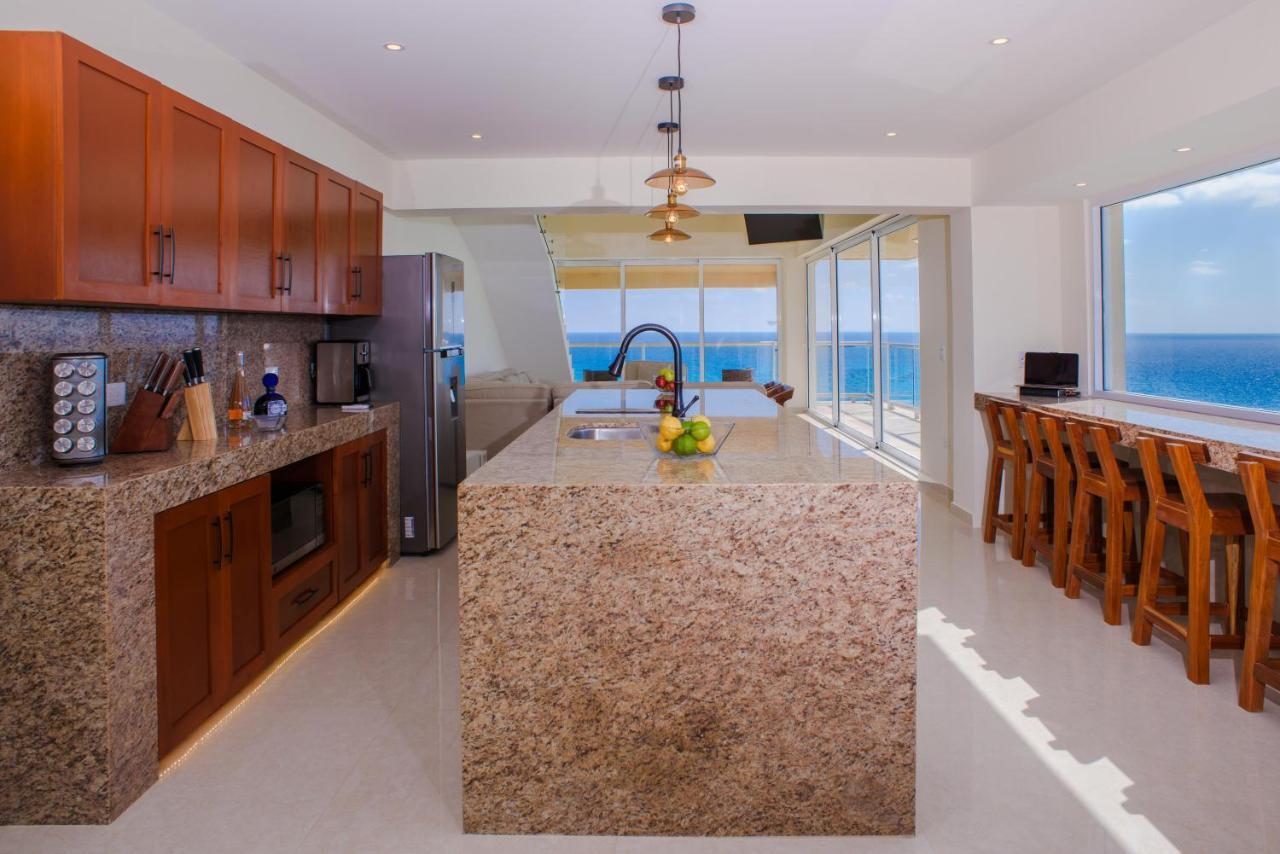 2 Story Oceanfront Penthouses On Cancun Beach! ภายนอก รูปภาพ