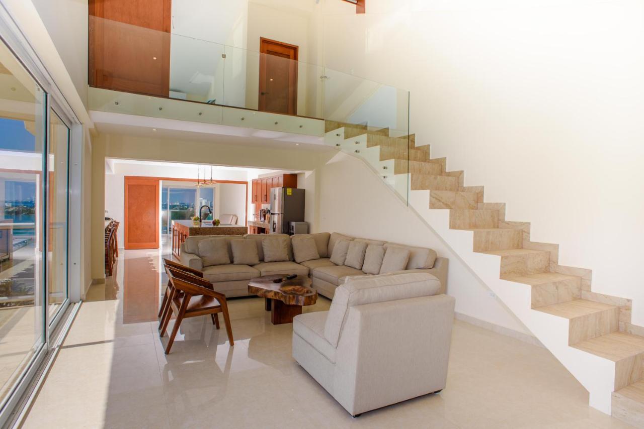 2 Story Oceanfront Penthouses On Cancun Beach! ภายนอก รูปภาพ