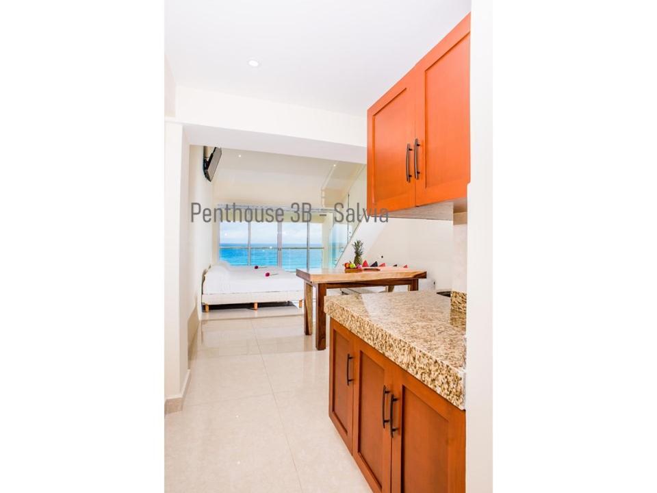 2 Story Oceanfront Penthouses On Cancun Beach! ภายนอก รูปภาพ